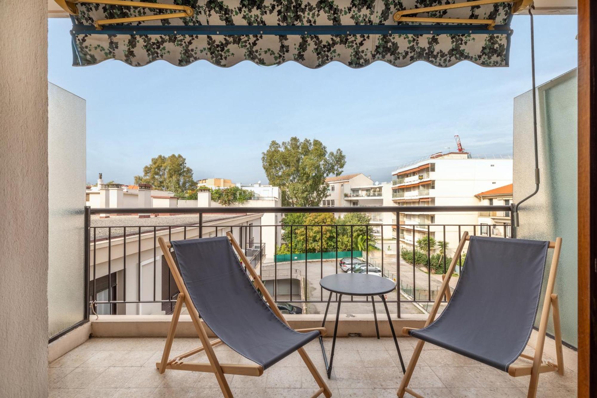 Yank's Centre Les Pins 5 Min Des Plages Appartement